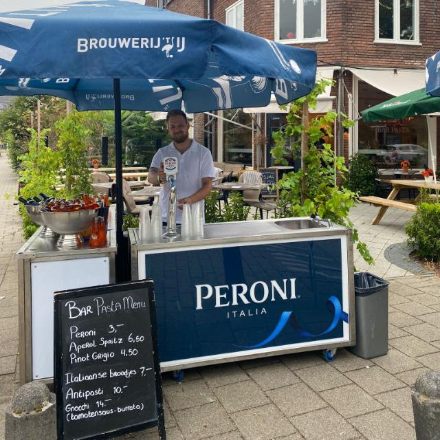 Een foto van Michael aan het werk bij Bar Pasta